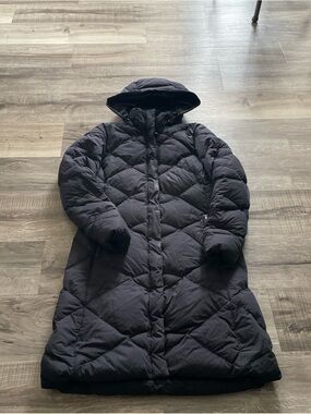 North face Women’s Long Hooded Down Coat - Black